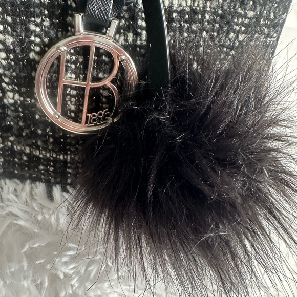Henri Bendel New York Black & grey plaid handbag. Exquisite! - Picture 9 of 10